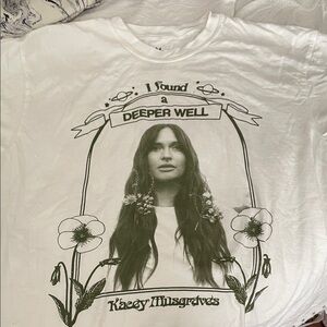 Kacey Musgraves Deeper Well Tour T-shirt (size L)
